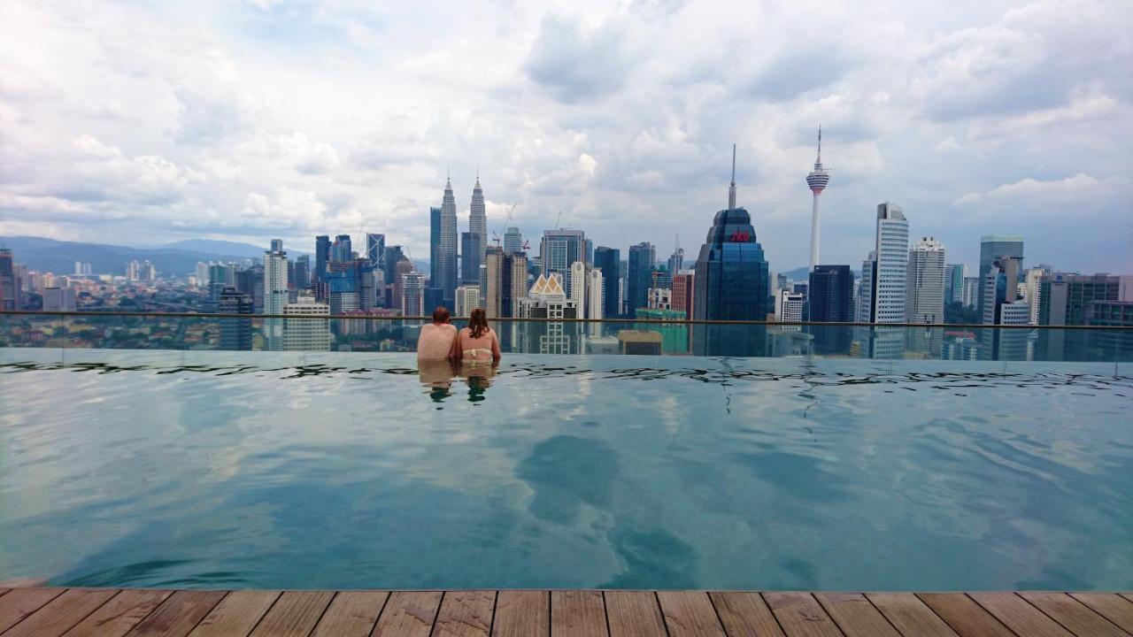 Regalia Suites Infinity Pool Kuala Lumpur Dış mekan fotoğraf