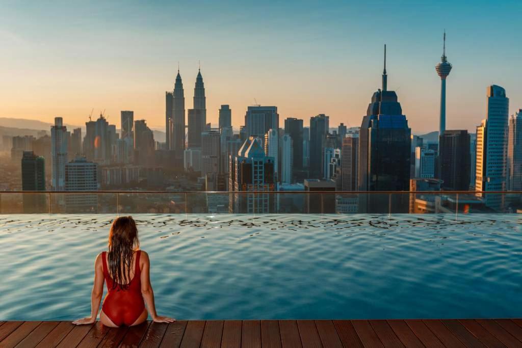 Regalia Suites Infinity Pool Kuala Lumpur Dış mekan fotoğraf